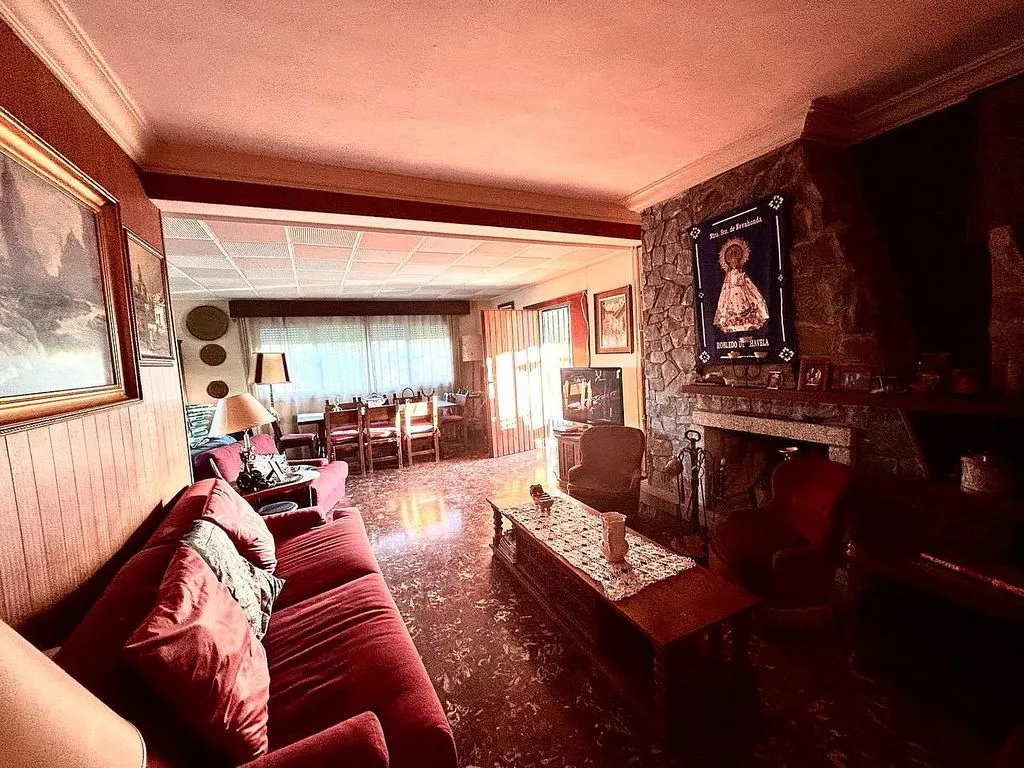Elutuba - Chalet with Pool in Robledo de Chavela