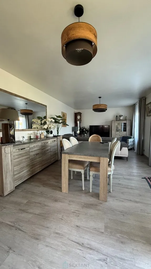 Söögituba - Evolutive House with Ample Potential in Residential Area