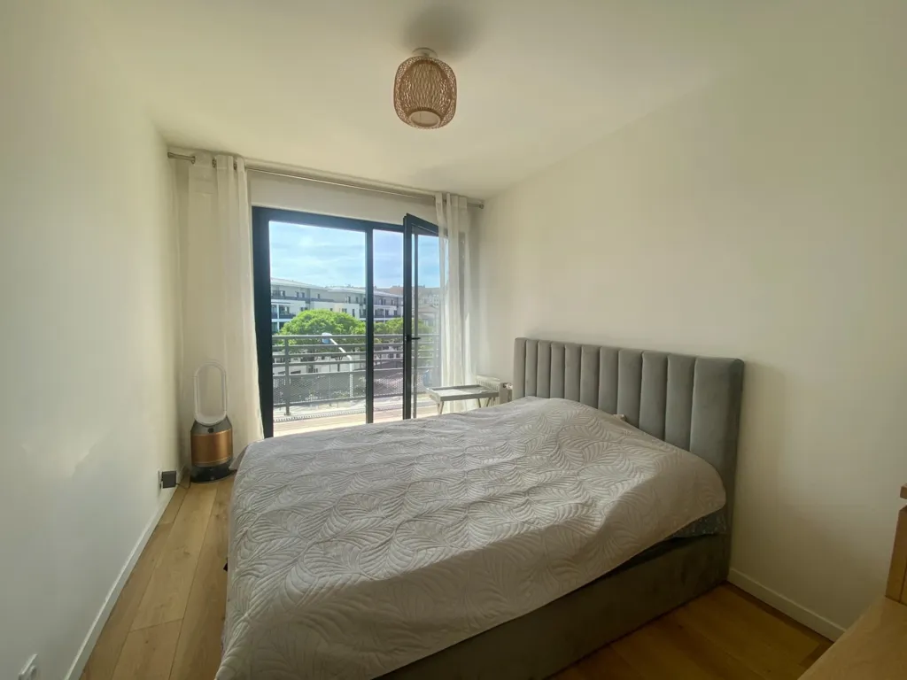 Camere da letto - Duplex Apartment with Balcony in Nanterre