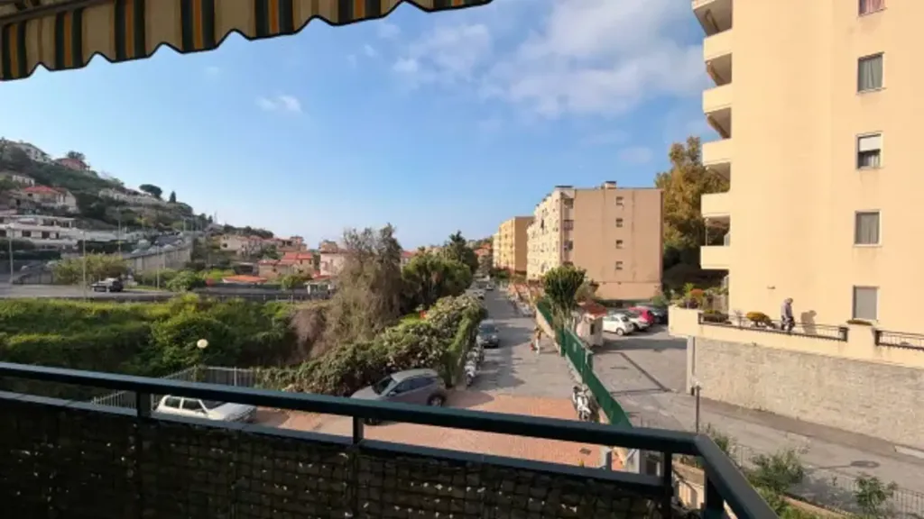 Rõdu - Modern Flat with Terrace in Sanremo