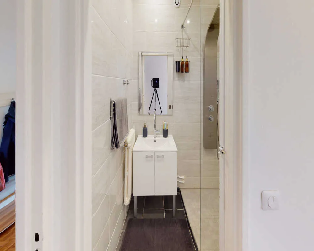 Salles de bain - Chambre Meublée à Courbevoie, Proche Métro