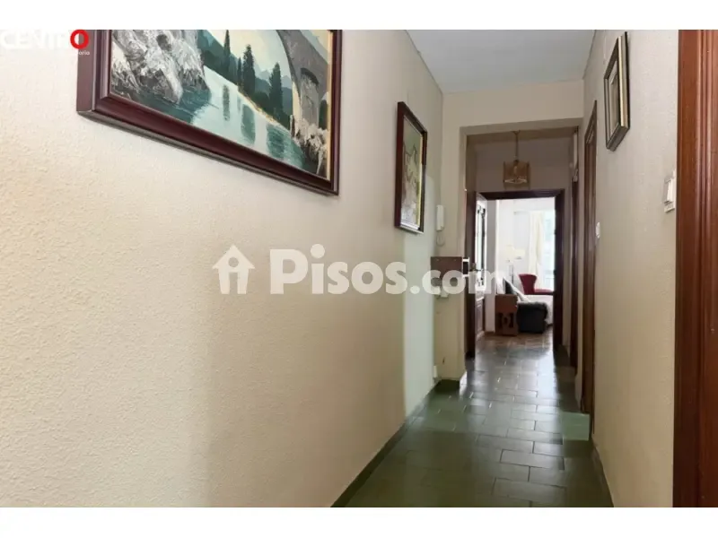 Esik - Spacious Apartment with Balcony in Santa Clotilde