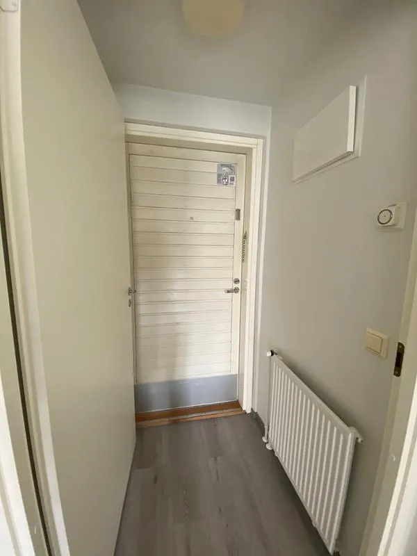 Esik - Apartment with Balcony in Sepänkylä, Espoo
