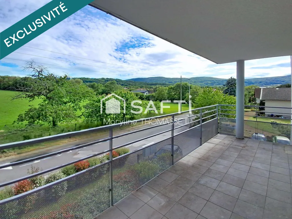 Rõdu - Apartment with Balcony in Valleiry