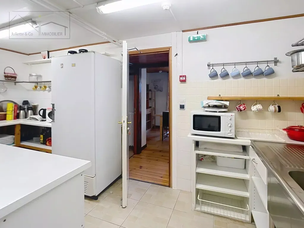 Cuisine - Chalet de 9 Chambres avec Vue Montagne à Chamonix