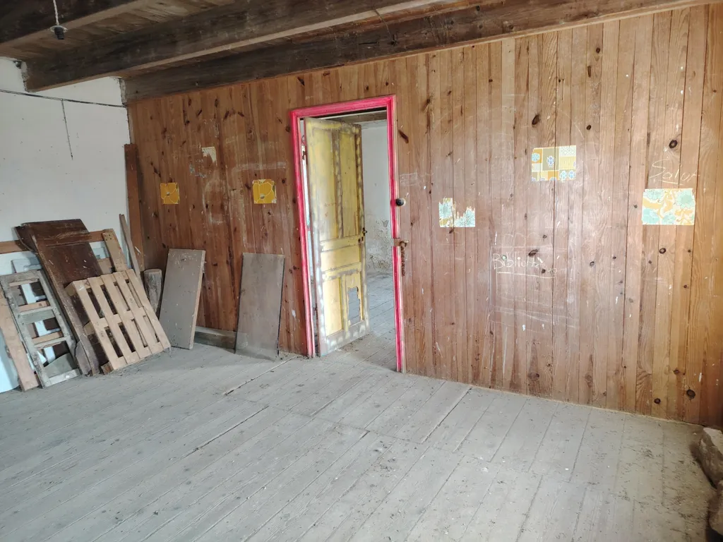 Pièces - Maison en Pierre à Rénover à Ploudaniel