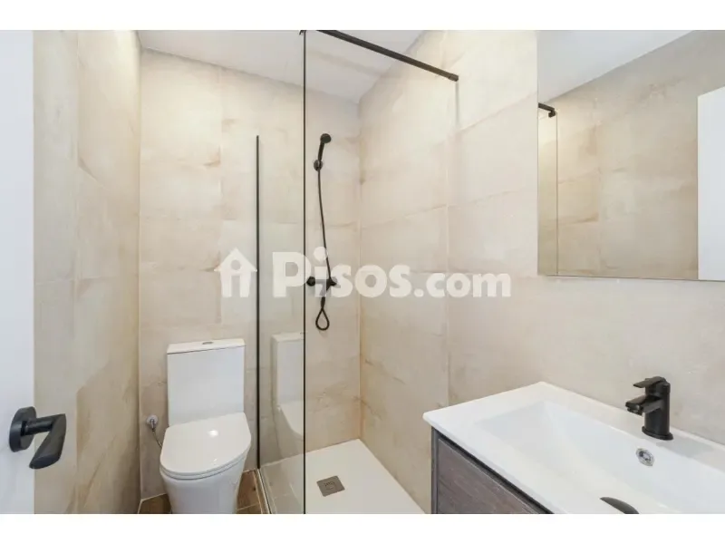 Salles de bain - Converted Flat with Two Apartments in Pino Montano