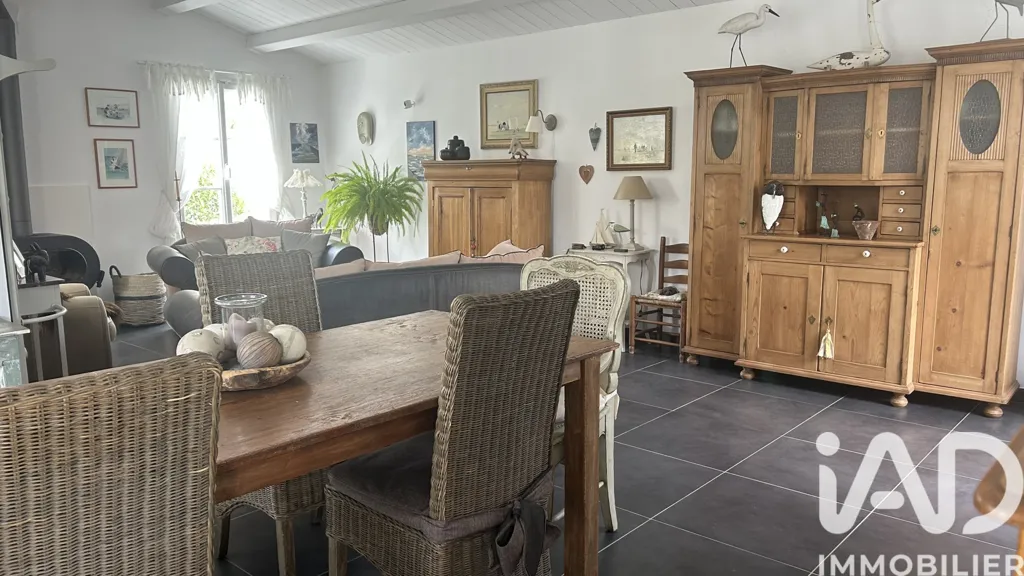 Salle à manger - Maison Proche Plage avec Jardin à Loix