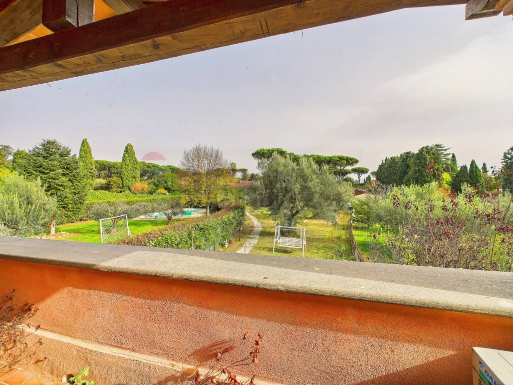 Terrazza - Rustic-Style Semi-Detached Villa in Formello