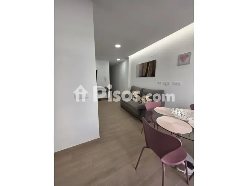Sala da pranzo - Apartment with Balcony in City Centre