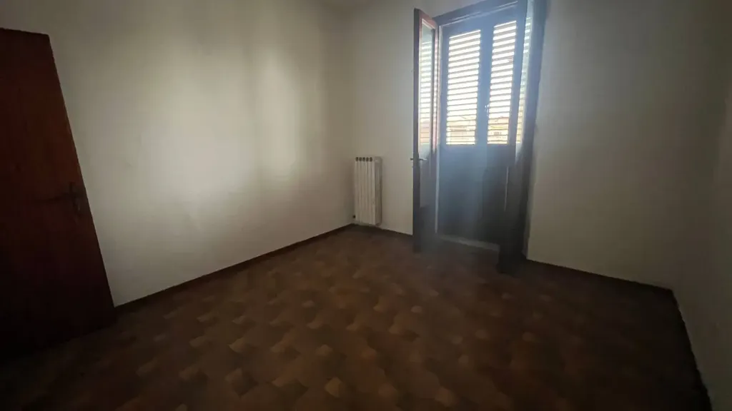 Toad - Two-Unit Apartment with Balcony in Cerreto Guidi