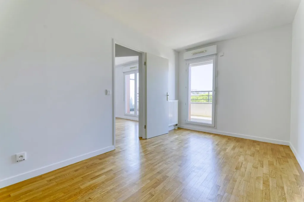 Stanze - Duplex Flat with Balcony in Drancy Centre