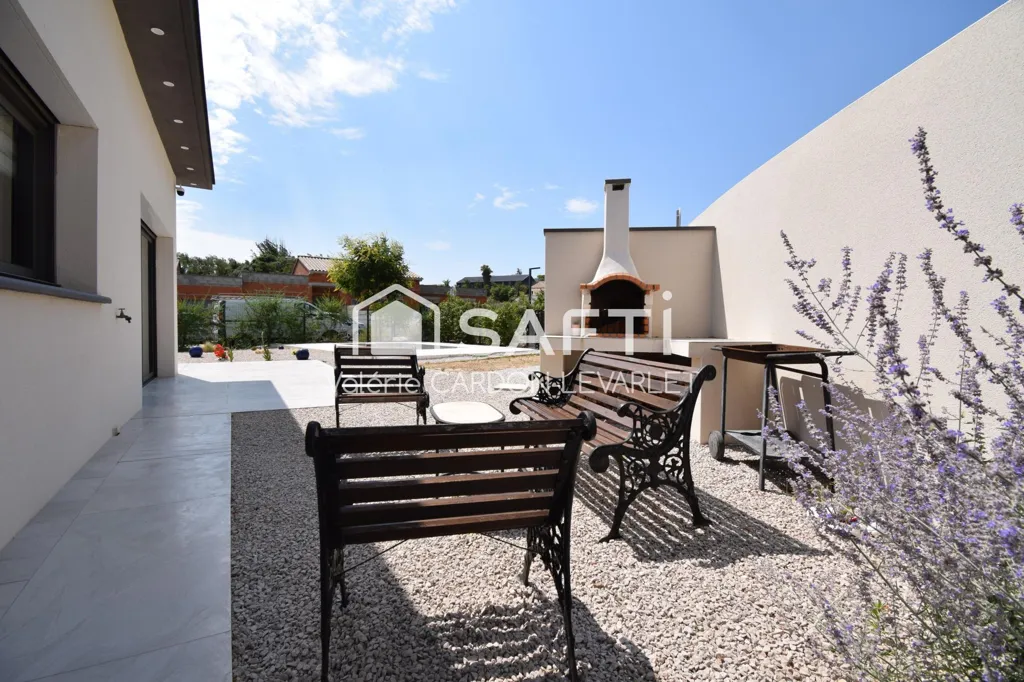 Terrasse - Villa Contemporaine avec Piscine dans un Lotissement Sécurisé