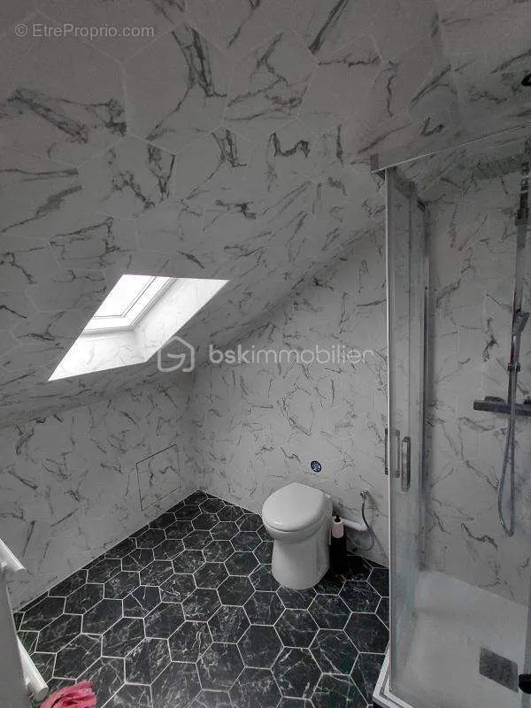 Salles de bain - Studio Rénové au Cœur de Dieppe
