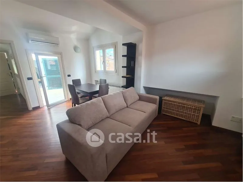 Soggiorno - Elegant Loft with Terrace in Como
