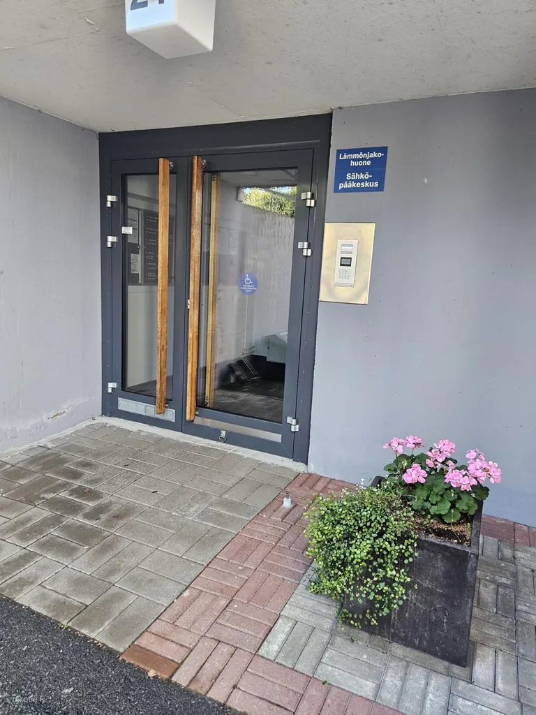 Entrée - Apartment with Renovated Bathroom in Rauma