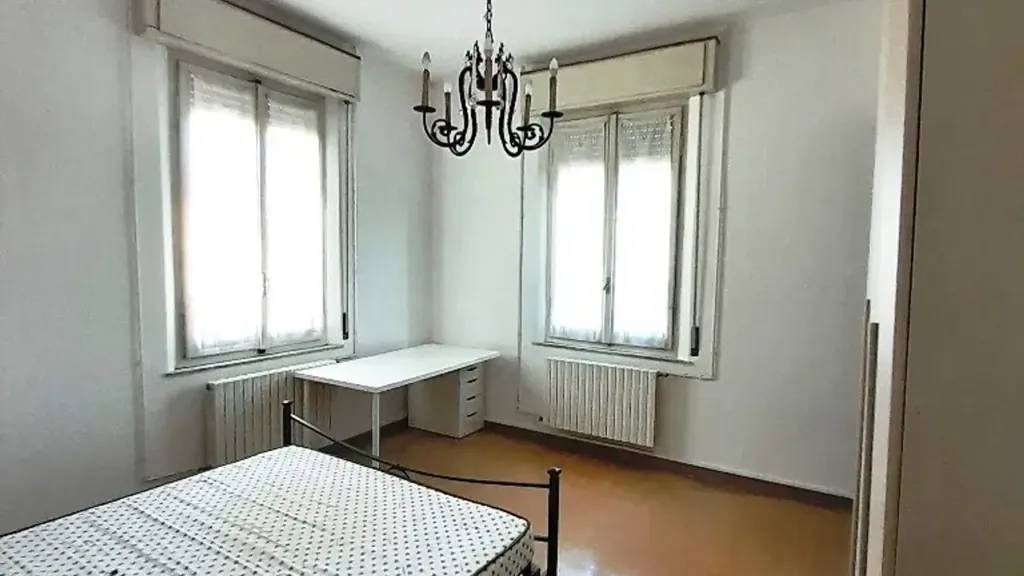 Chambres - Trilocale with Balcony in Parma