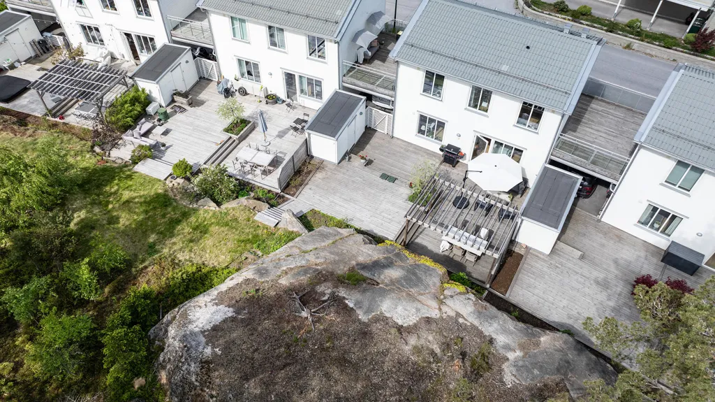 Vue aérienne - Co-op House with Central Location in Vega