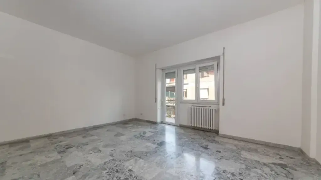 Pièces - Spacious Apartment with Balcony in Ciampino