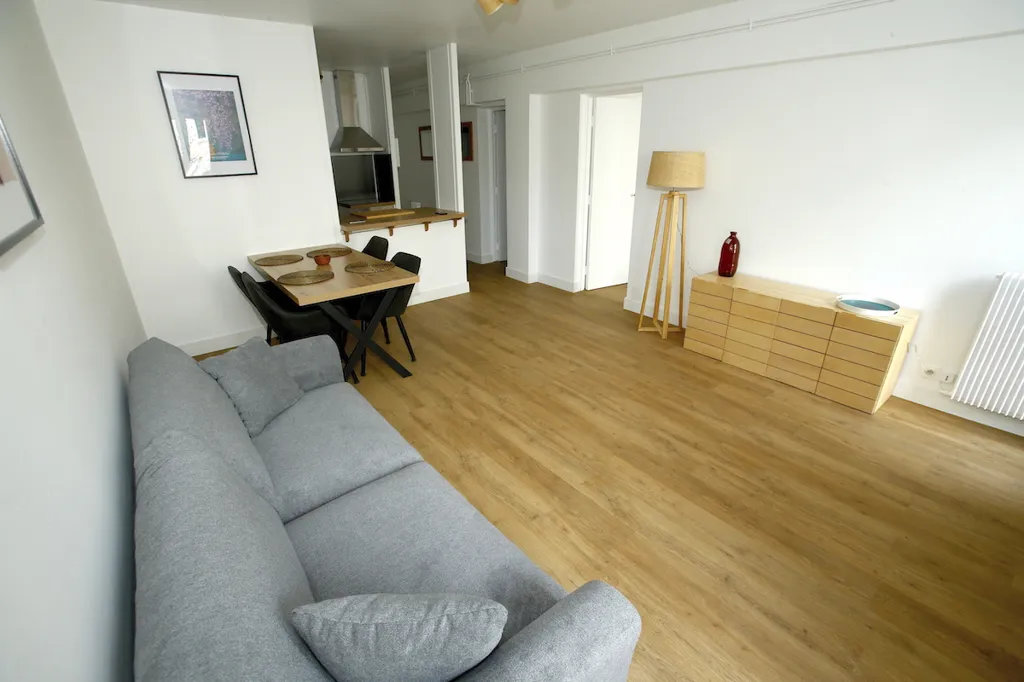 Elutuba - Furnished Flat with Balcony in Old Nanterre