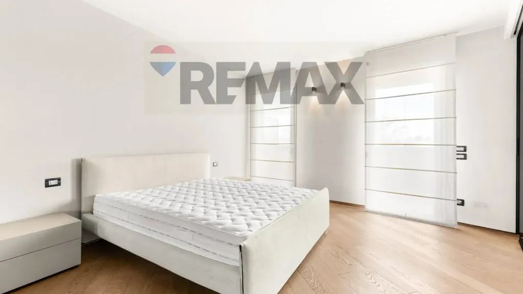 Bedrooms - Modern Apartment with Terrace in Legnano