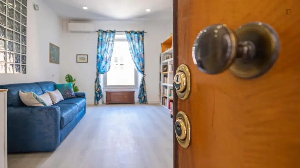 1-room apartment in IT