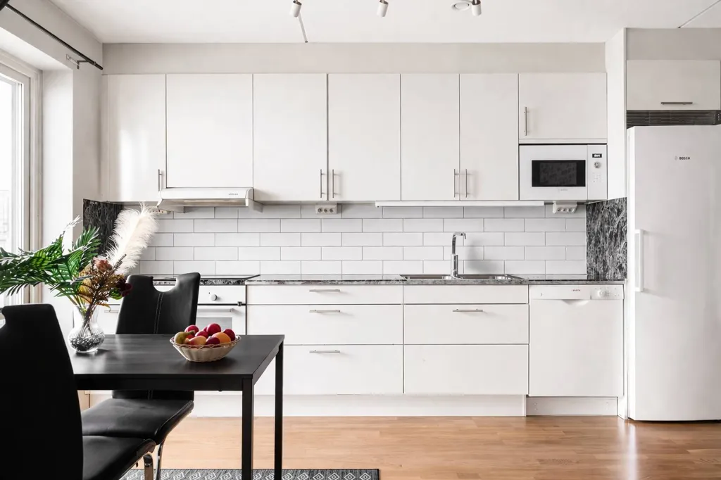 Cuisine - Modern Flat with Garden in Norrboda