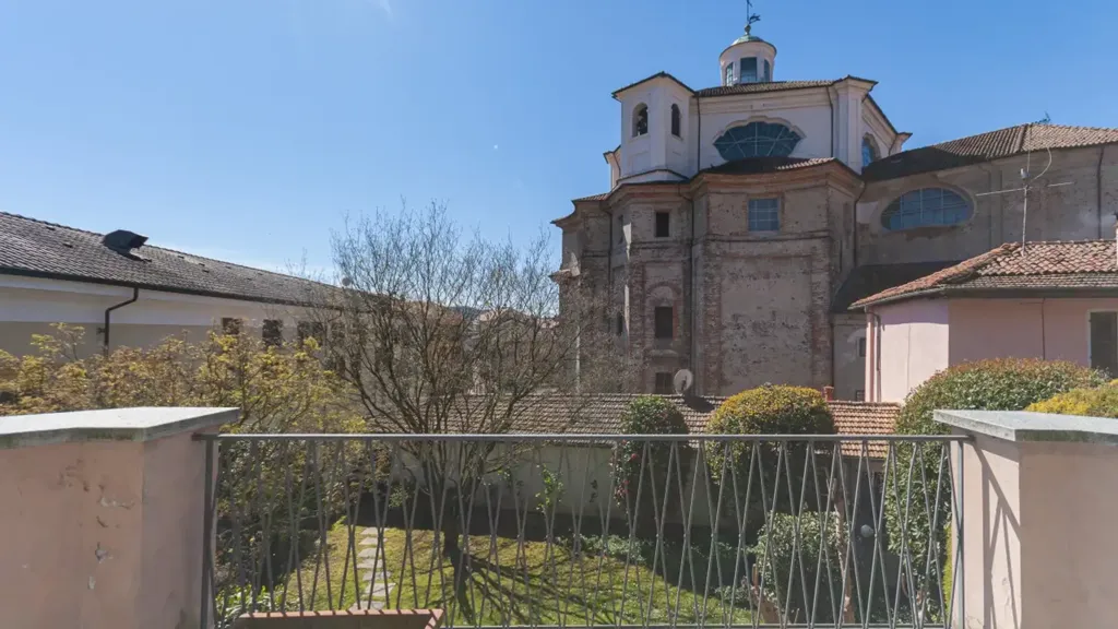 Jardin - Historic Villa with Panoramic Views in Grignasco