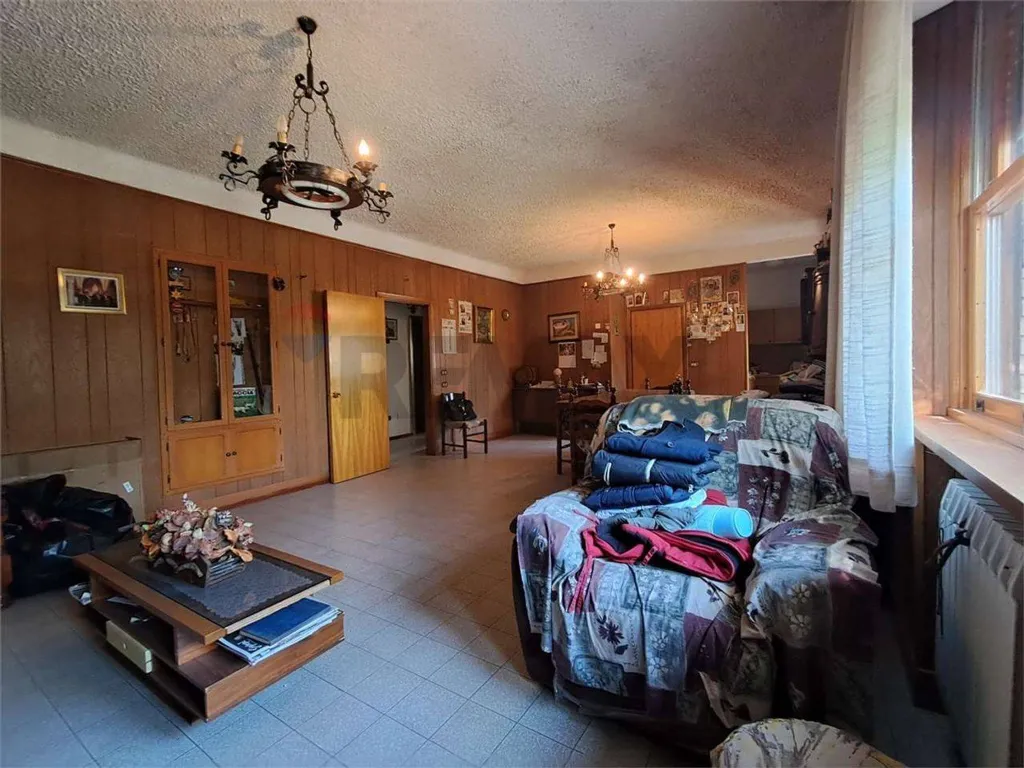 Elutuba - Villa with Terrace in Serravalle