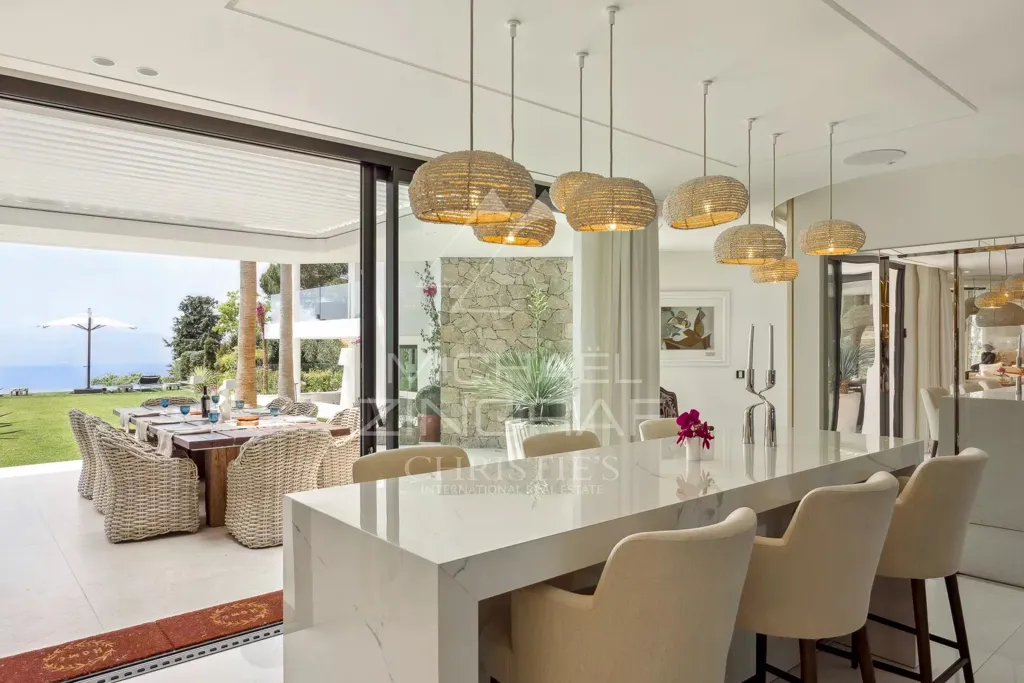 Salle à manger - Villa de luxe avec vue mer à Cannes