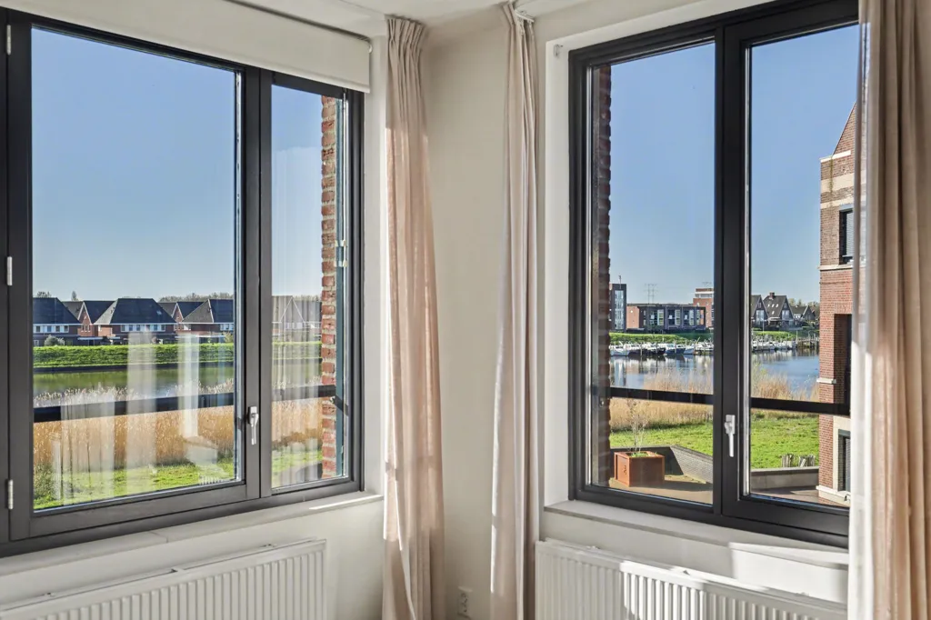 Toad - Corner Flat with River View in Brandepoort