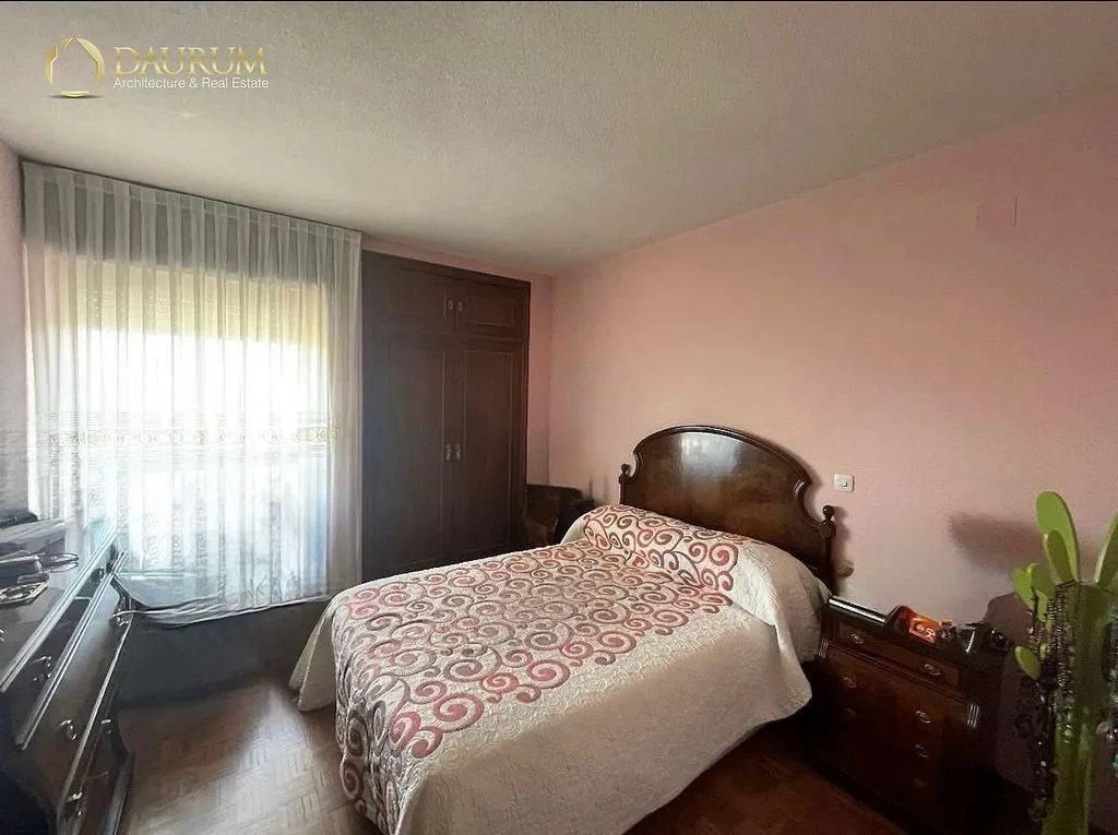 Chambres - 3-Bed Apartment with Terrace in Tres Cantos