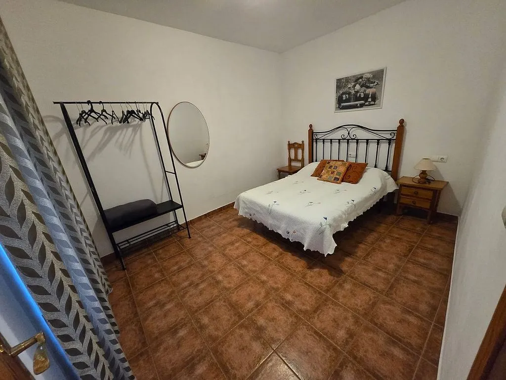 Chambres - Furnished Flat with Air Conditioning in Úbeda