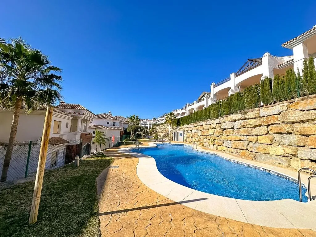 Pool - Luxury Flat with Pool in Casares, Andalusia