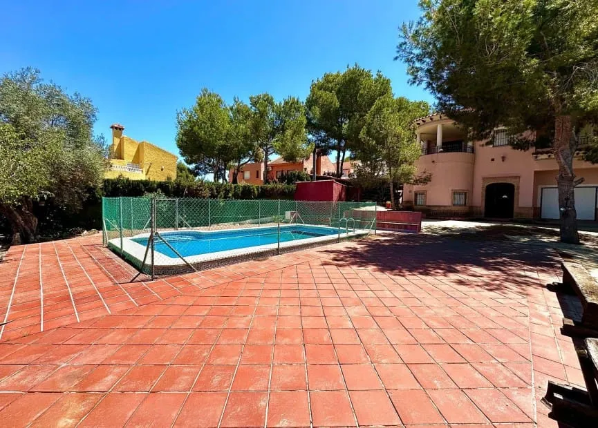 pool_area