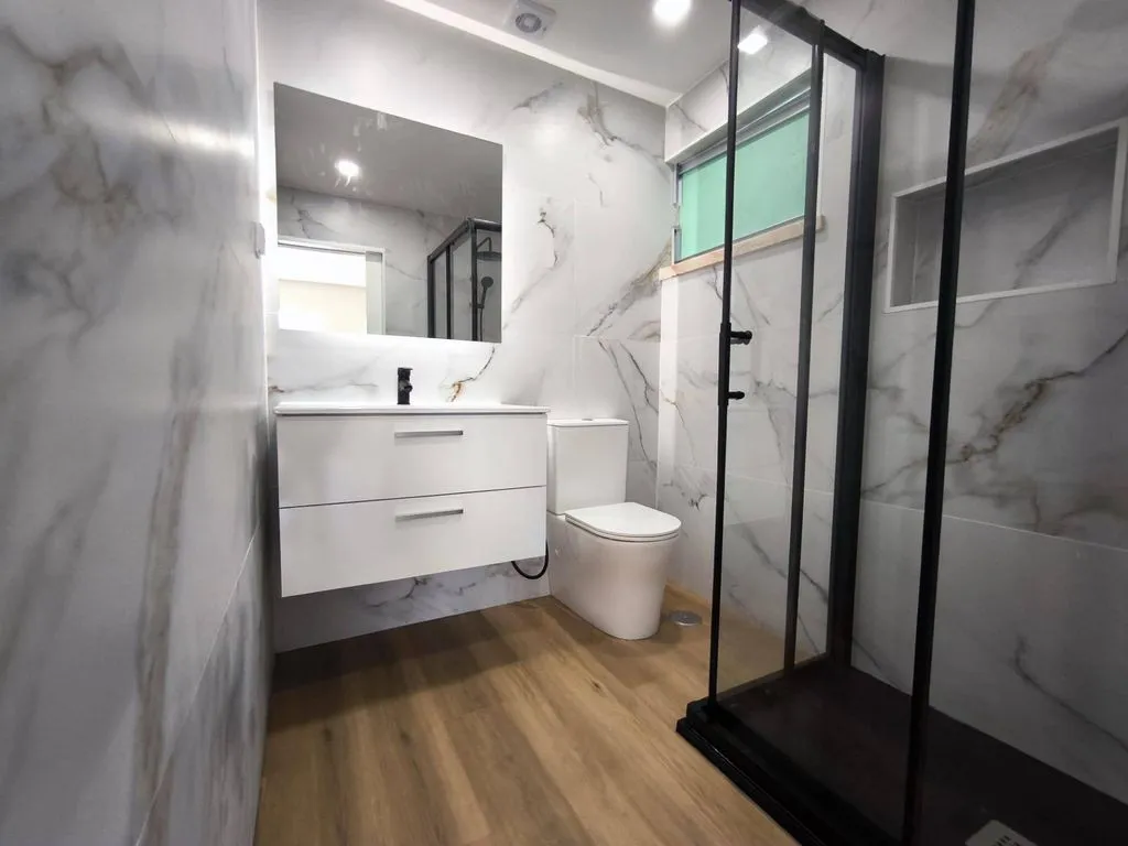 Bagni - Luxury Flat with Balcony in Odivelas, Lisbon