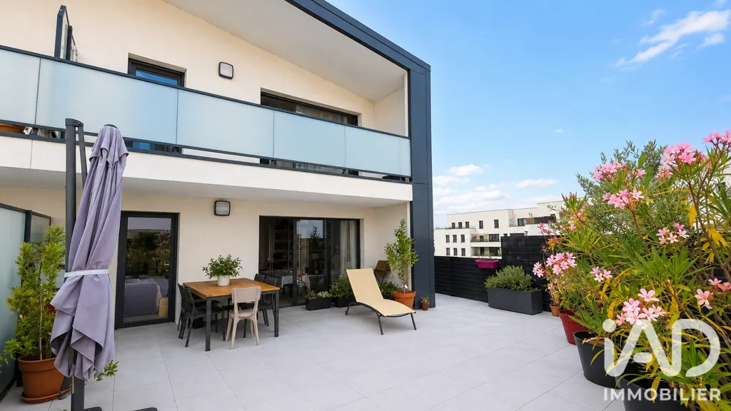 Terrass - Duplex with Rooftop in Lormont