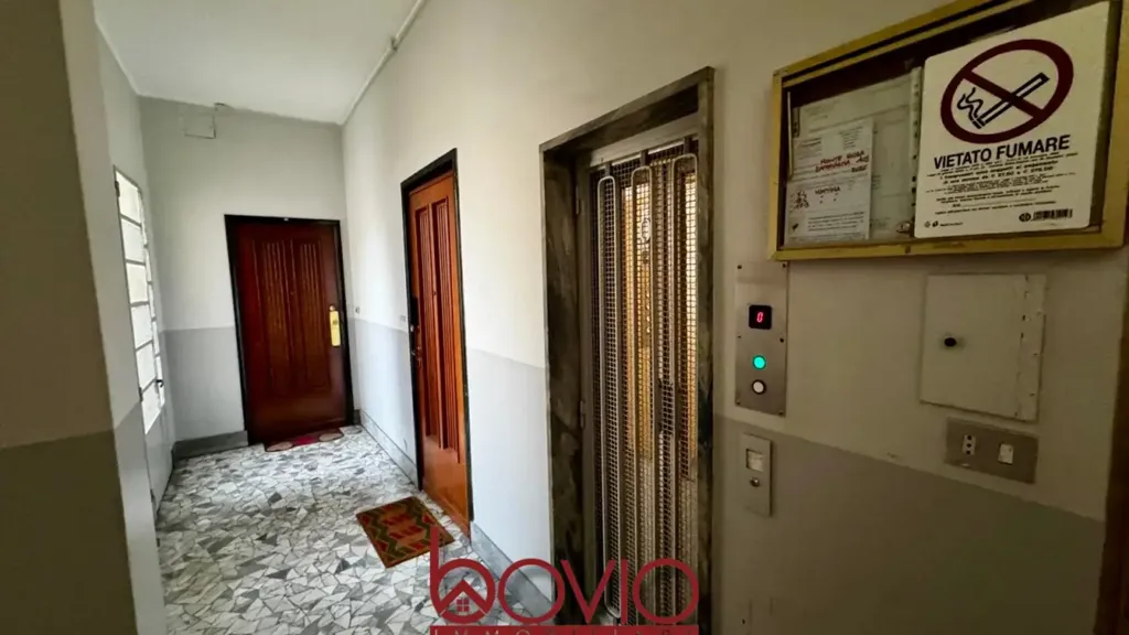 Entrée - Apartment with Balcony in Barriera Milano, Turin