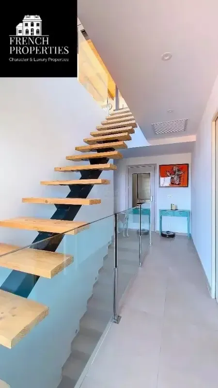Pièces - Maison Contemporaine avec Vue Panoramique à Port-Vendres