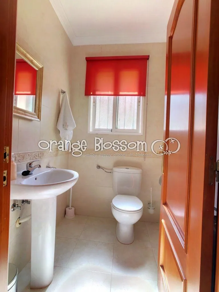 Vannitoad - Detached Villa with Sea Views in Ador