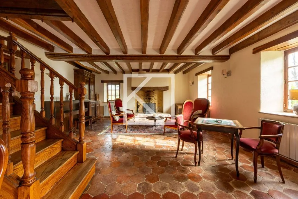Séjour - Maison de Luxe avec Piscine à Chevillé