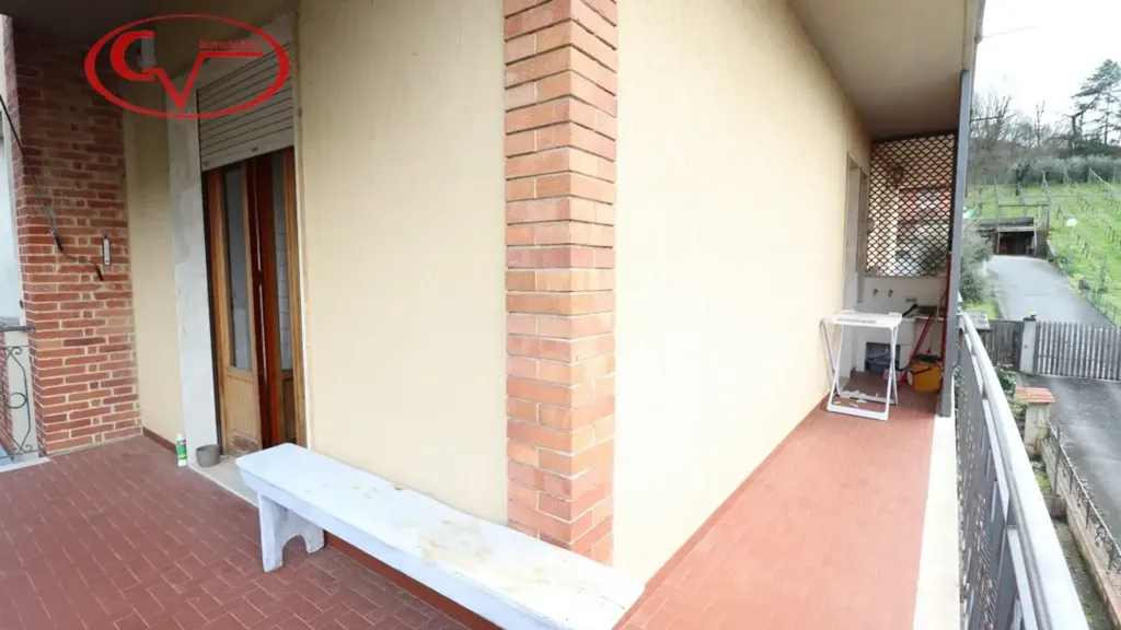 Balcon - Trifamiliare Villa with Garden in Montevarchi