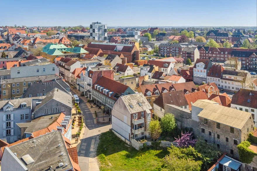 Vista aerea - Build-to-Suit Plot Near City Centre
