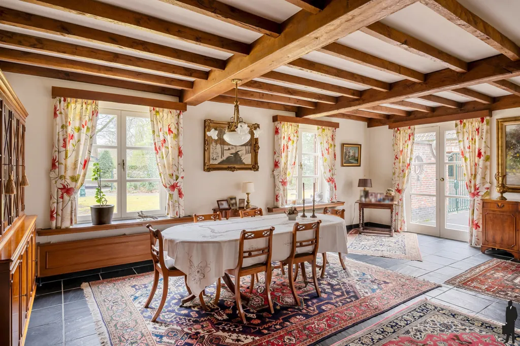 Dining Room - Country Villa with Terrace and Garden