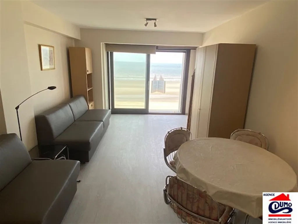 Elutuba - Furnished Studio with Sea View in Westende