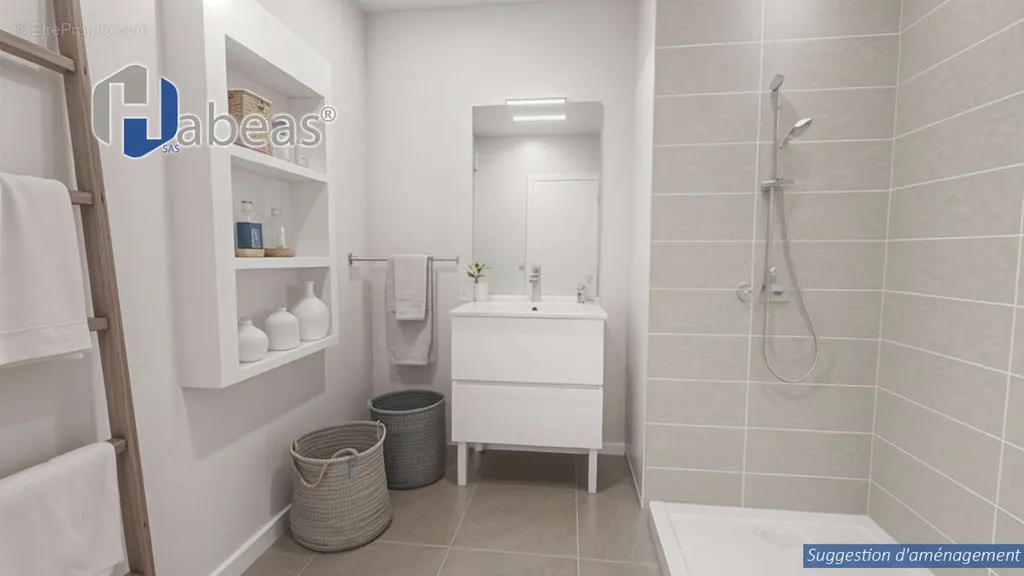 Vannitoad - T1 Apartment with Balcony in Lyon 7