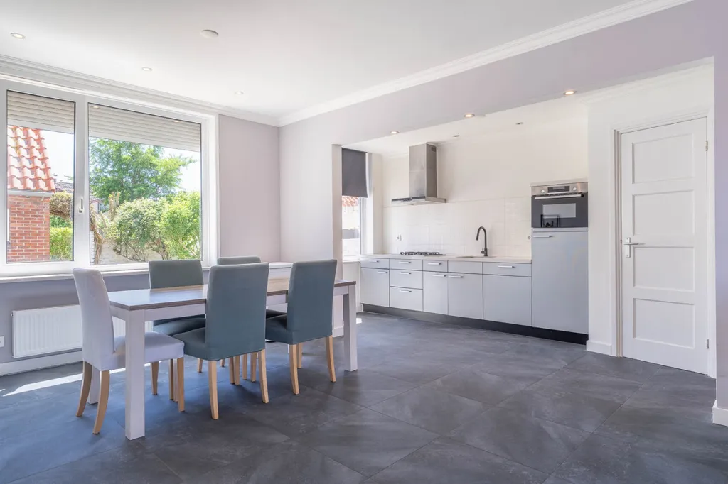 Sala da pranzo - Characterful Semi-detached House with Deep Garden in Yerseke