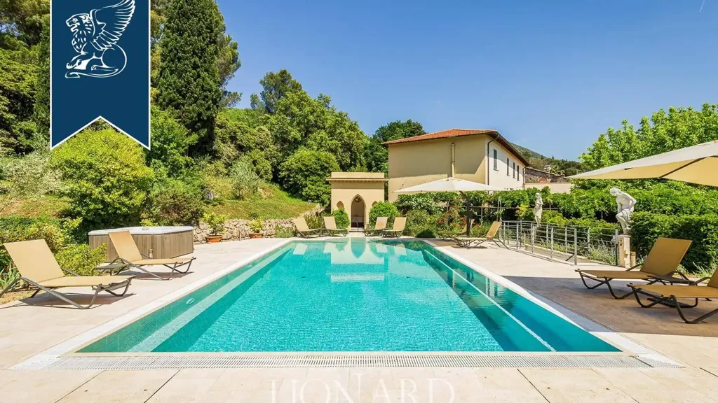 Bassein - Historic Villa with Pool near Lucca