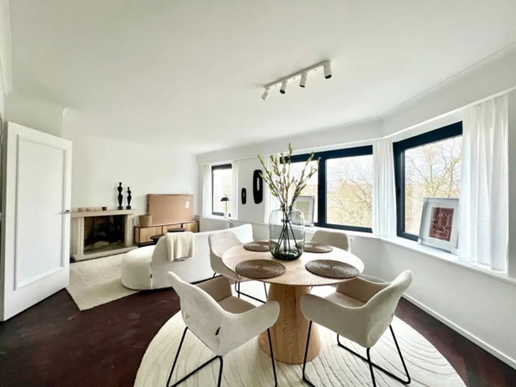 Fully Renovated Apartment near Montgomery, Brussels