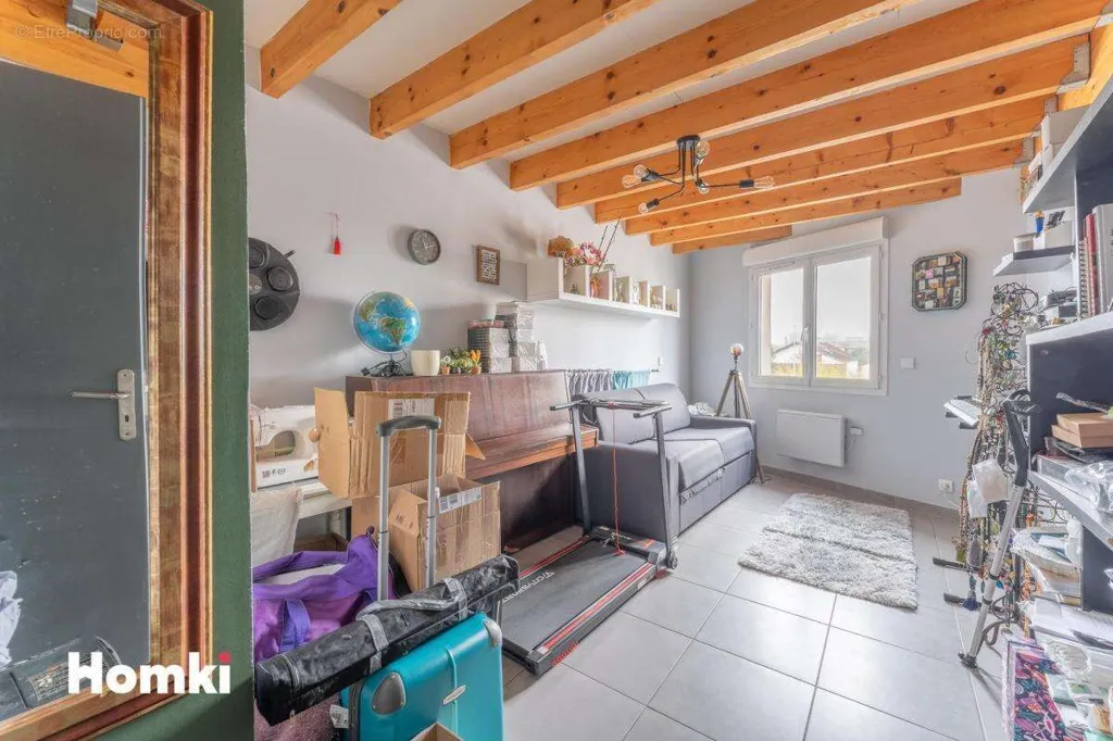 Elutuba - Duplex with Terrace in Bagatelle